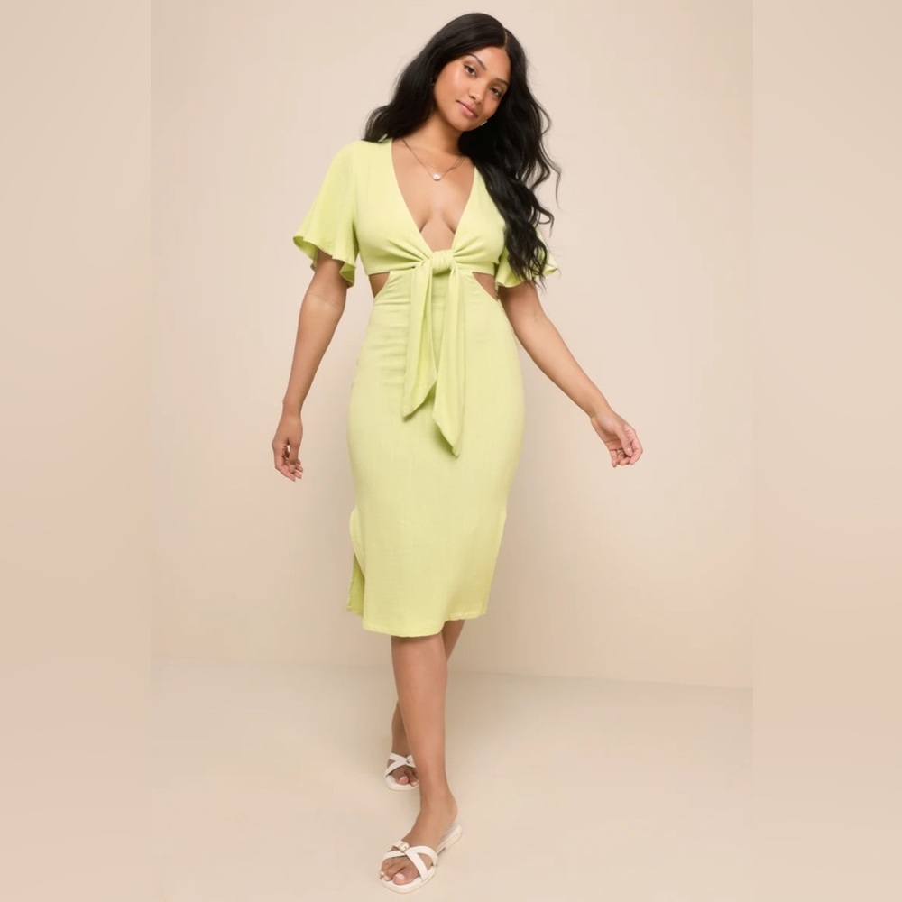 Lulu’s Summer Journey Light Green Tie-Front Cutout Midi Dress